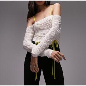 New TOPSHOP NORDSTROM Women's Cream Ruched Mesh Long Sleeve Top Size 4-6